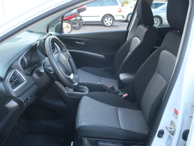 Suzuki SX4 S-Cross - 2024