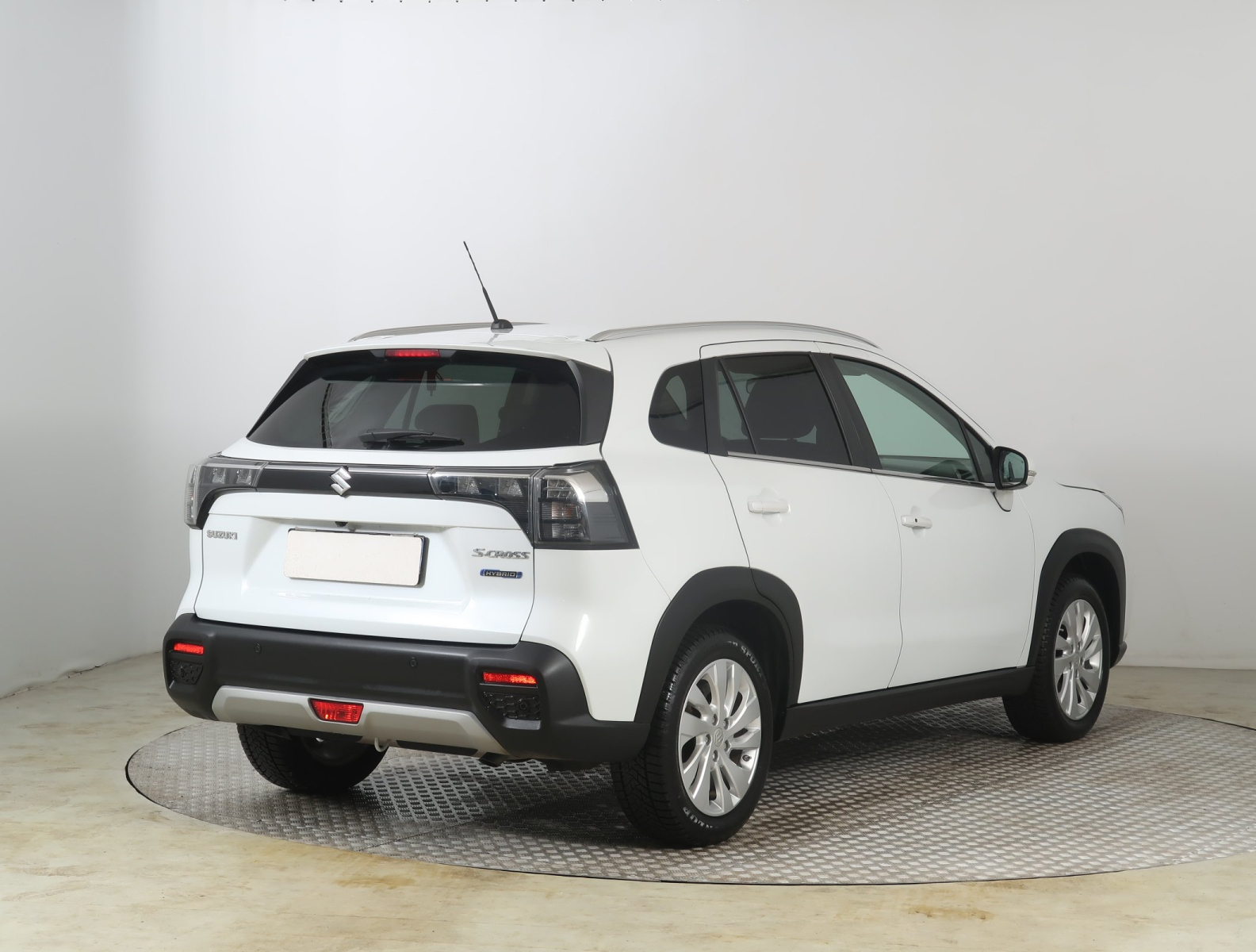 Suzuki SX4 S-Cross - 2024