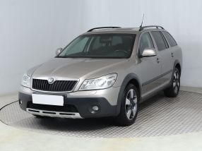 Skoda Octavia Scout - 2012