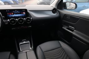 Mercedes-Benz GLA - 2024