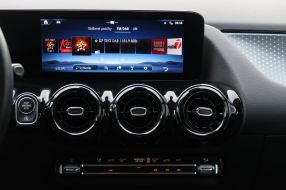 Mercedes-Benz GLA - 2024