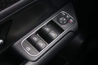 Mercedes-Benz GLA - 2024