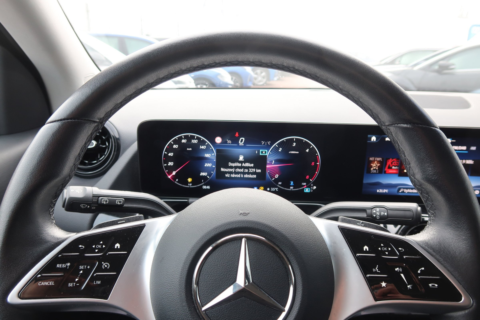 Mercedes-Benz GLA - 2024