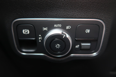 Mercedes-Benz GLA - 2024