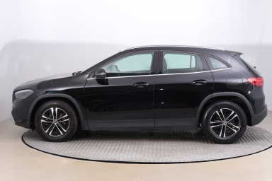 Mercedes-Benz GLA - 2024