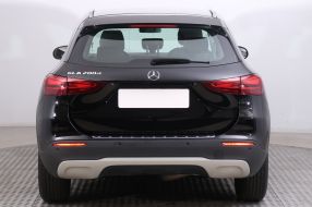 Mercedes-Benz GLA - 2024