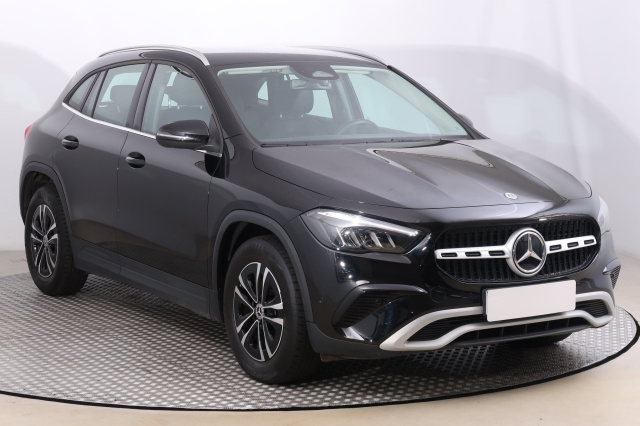 Mercedes-Benz GLA 2024