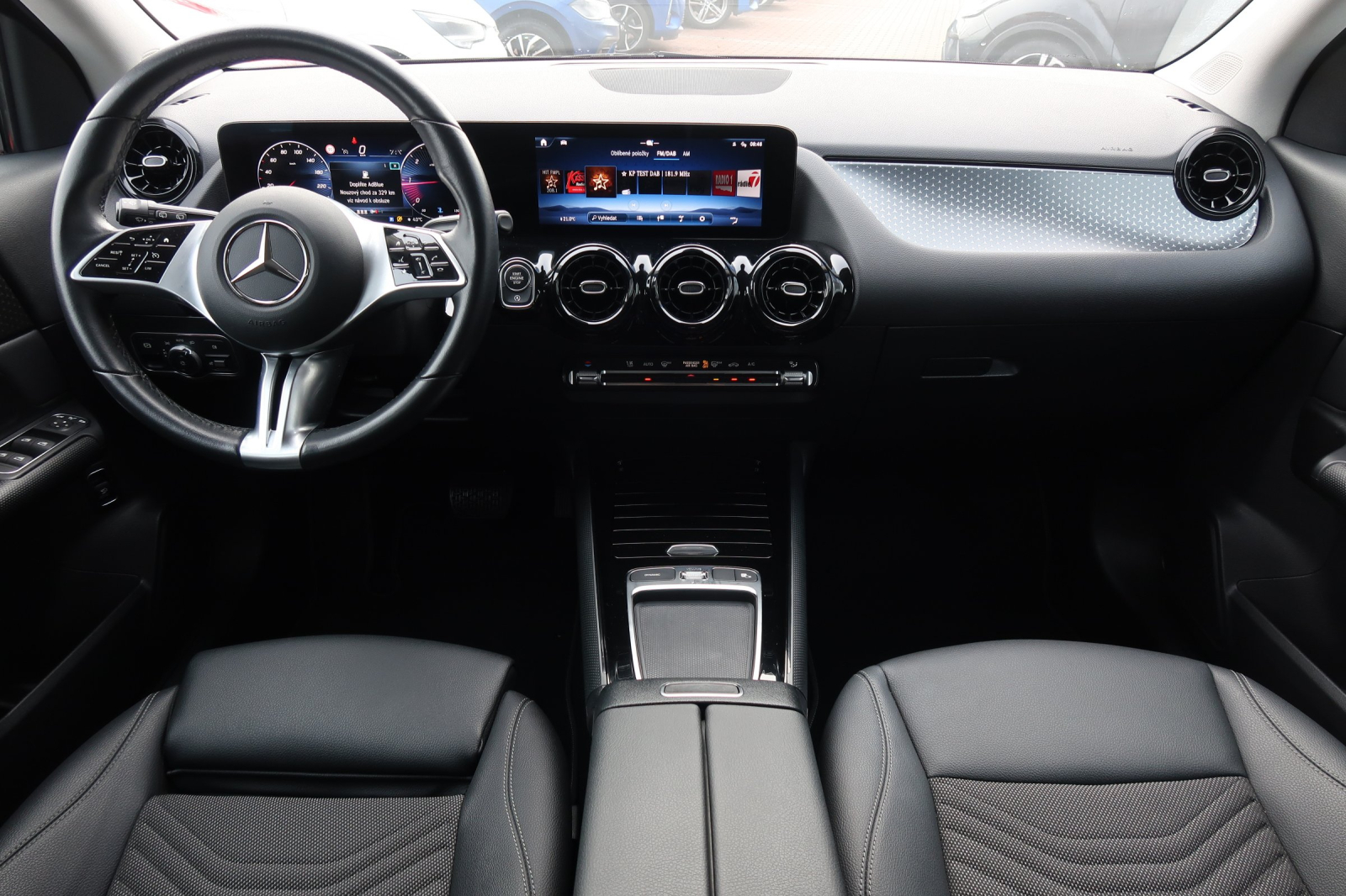 Mercedes-Benz GLA - 2024