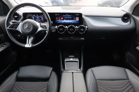 Mercedes-Benz GLA - 2024