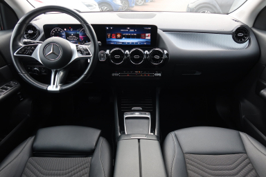 Mercedes-Benz GLA - 2024