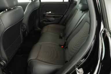 Mercedes-Benz GLA - 2024