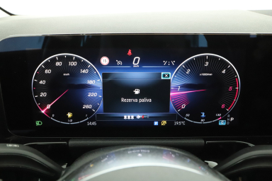 Mercedes-Benz GLA - 2024