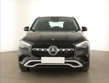 Mercedes-Benz GLA - 2024