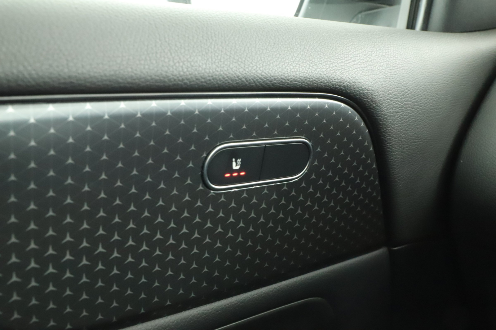 Mercedes-Benz GLA - 2024