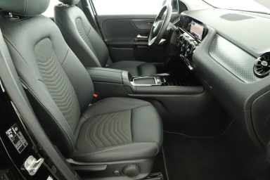 Mercedes-Benz GLA - 2024