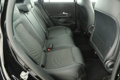 Mercedes-Benz GLA - 2024