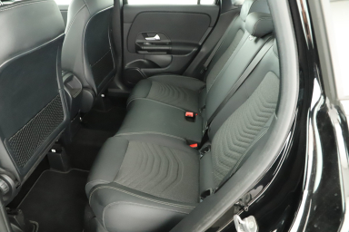 Mercedes-Benz GLA - 2024