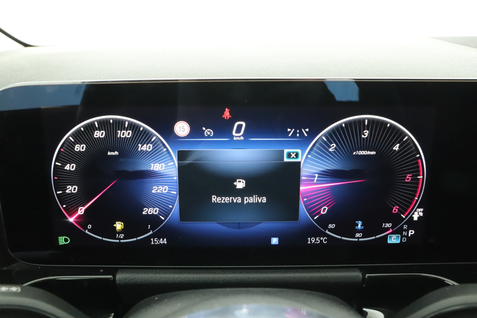 Mercedes-Benz GLA - 2024