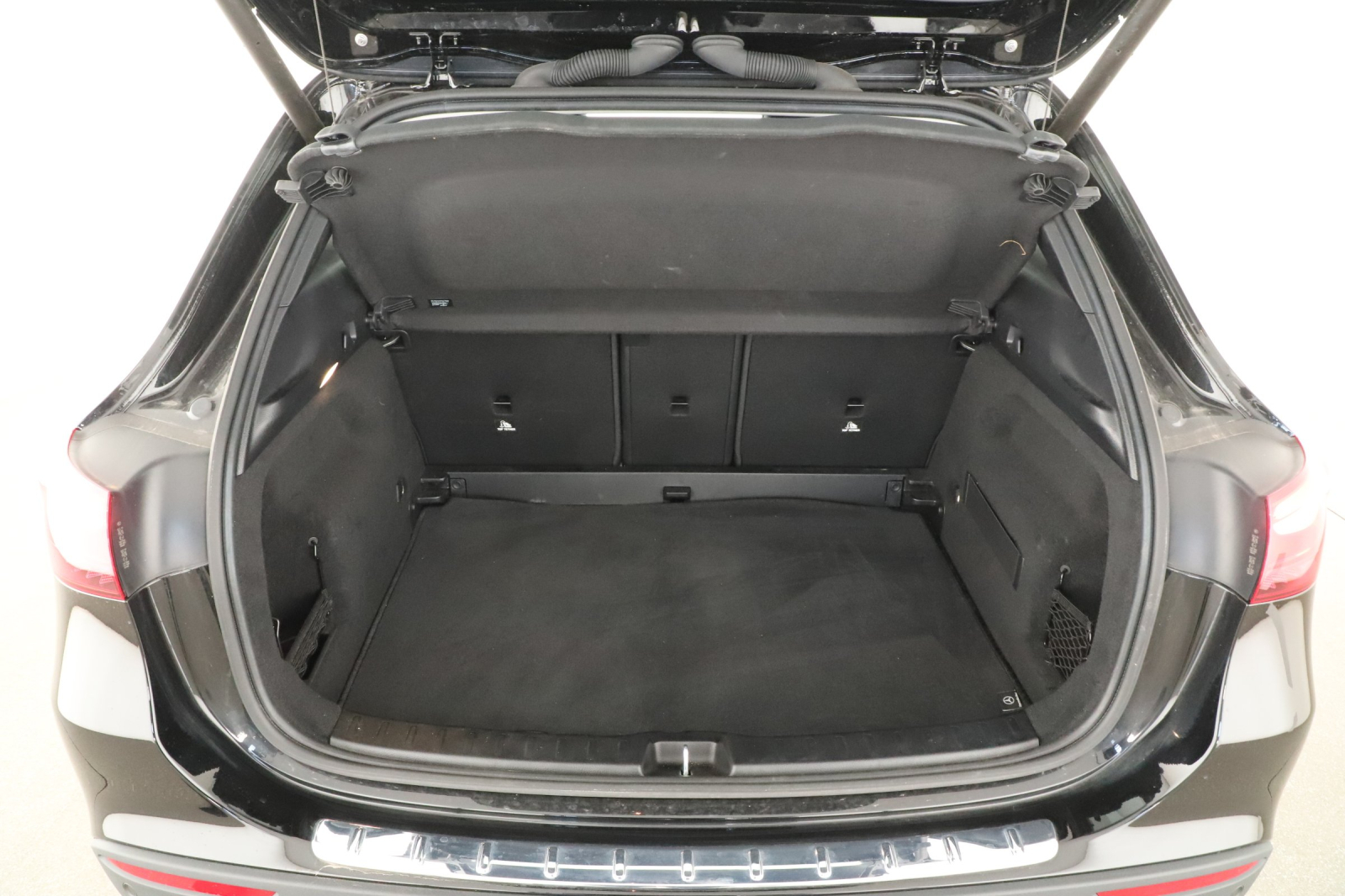 Mercedes-Benz GLA - 2024