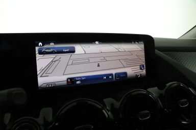 Mercedes-Benz GLA - 2024