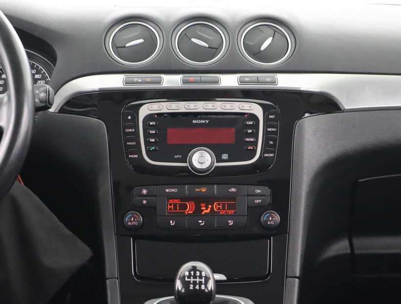 Ford S-Max, 2012