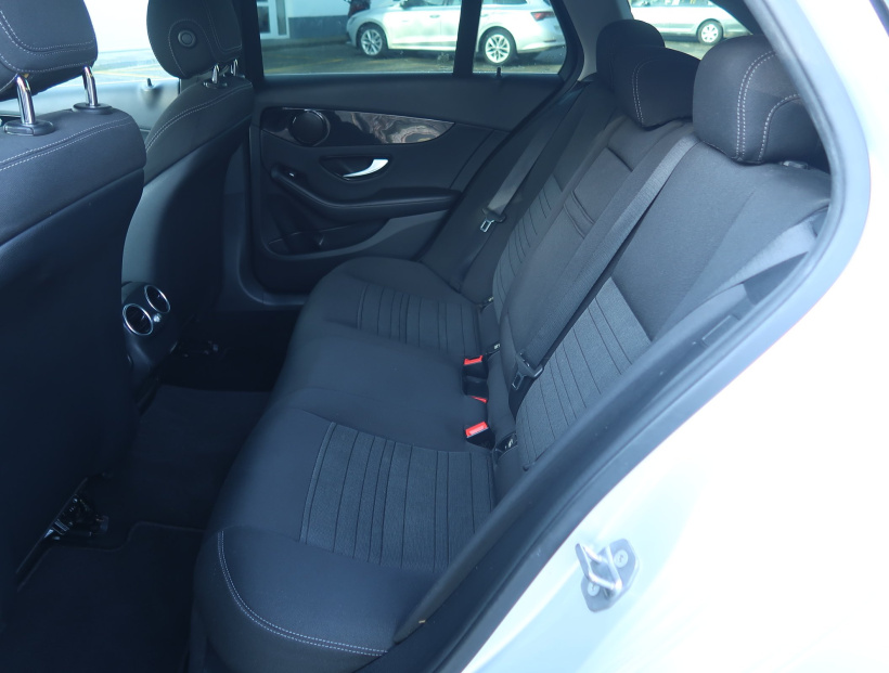 Mercedes-Benz C, 2019