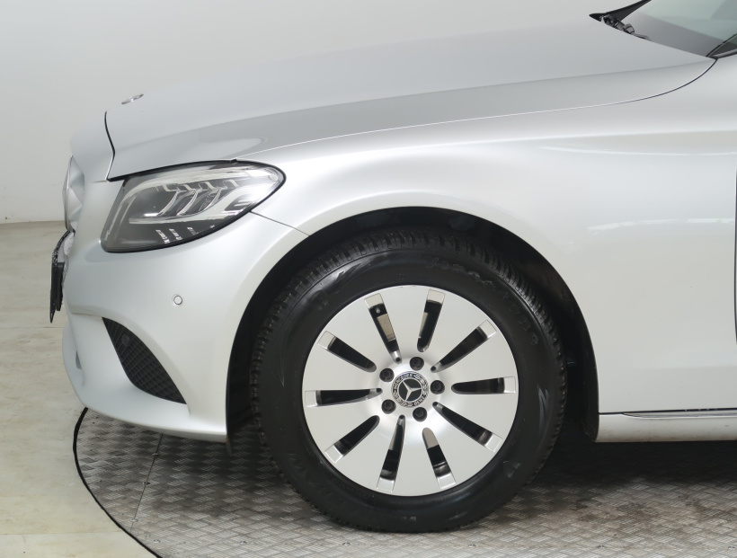 Mercedes-Benz C, 2019