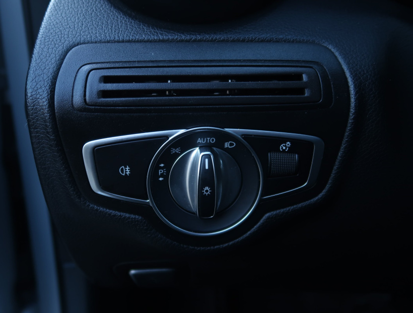 Mercedes-Benz C, 2019