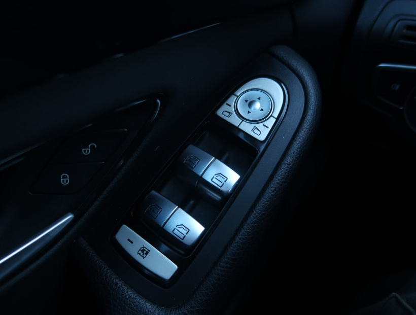 Mercedes-Benz C, 2019