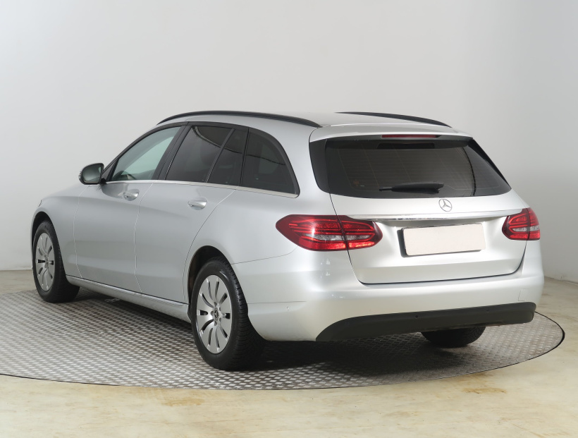 Mercedes-Benz C, 2019