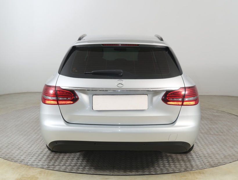 Mercedes-Benz C, 2019