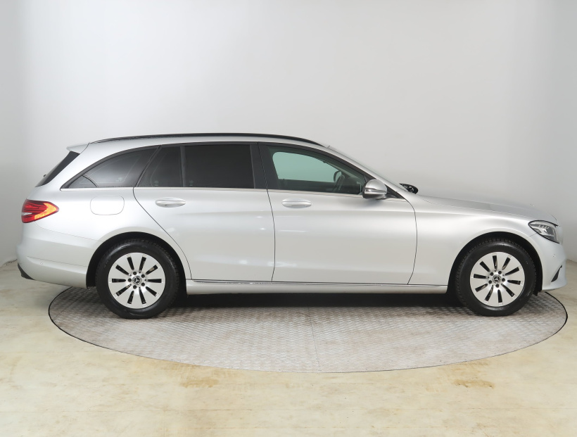 Mercedes-Benz C, 2019