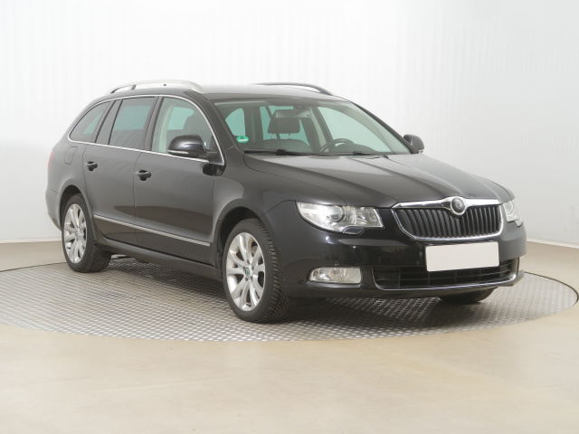 Škoda Superb 2012
