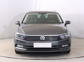 Volkswagen Passat - 2015