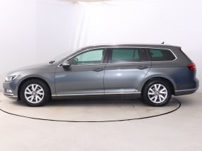 Volkswagen Passat - 2015