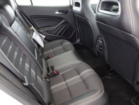 Mercedes-Benz GLA - 2019