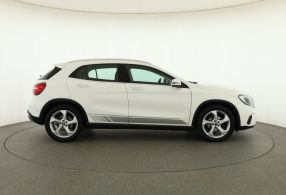 Mercedes-Benz GLA - 2019