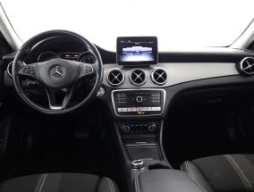 Mercedes-Benz GLA - 2019