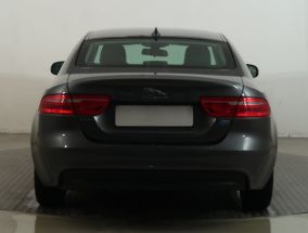 Jaguar XE - 2019