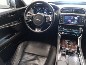 Jaguar XE - 2019