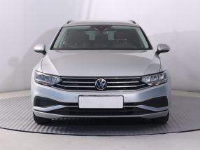 Volkswagen Passat - 2021
