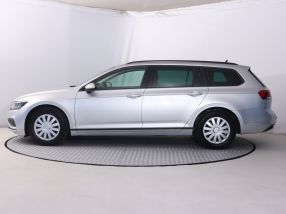 Volkswagen Passat - 2021