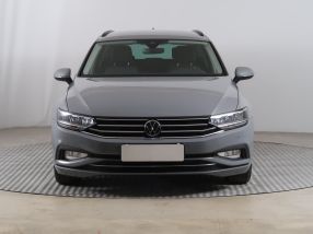 Volkswagen Passat - 2022