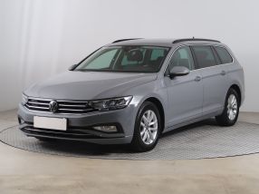 Volkswagen Passat - 2022