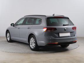 Volkswagen Passat - 2022
