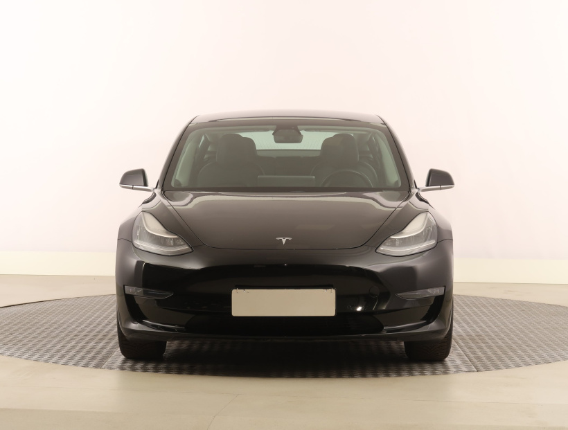 Tesla Model 3, 2019