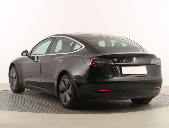 Tesla Model 3 Std Range Plus 52kWh