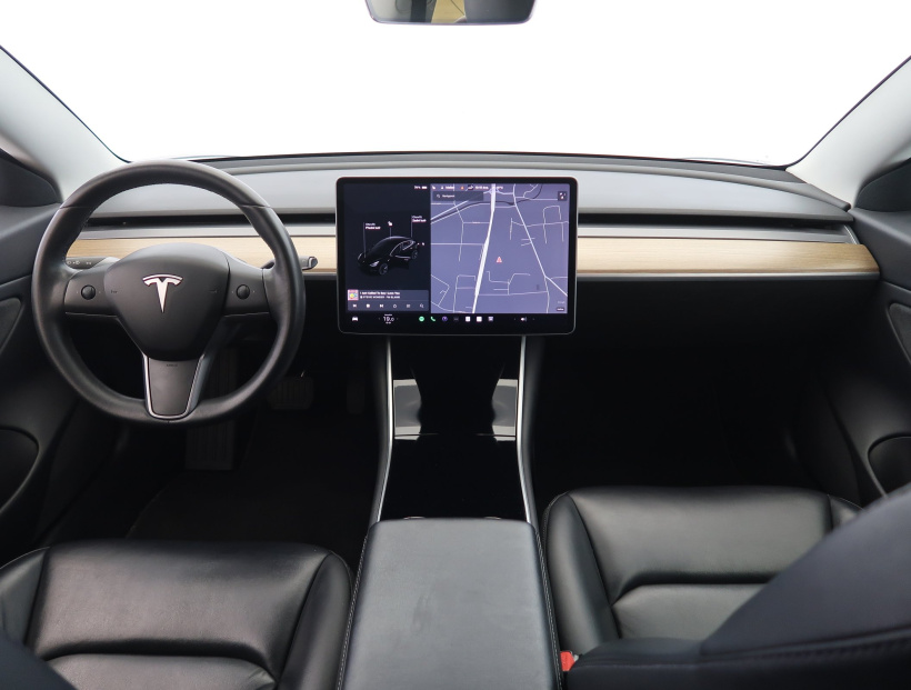 Tesla Model 3, 2019