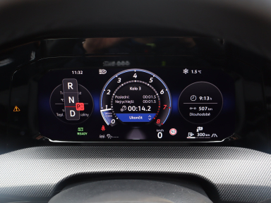 Volkswagen Golf - 2025