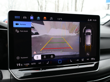 Volkswagen Golf - 2025